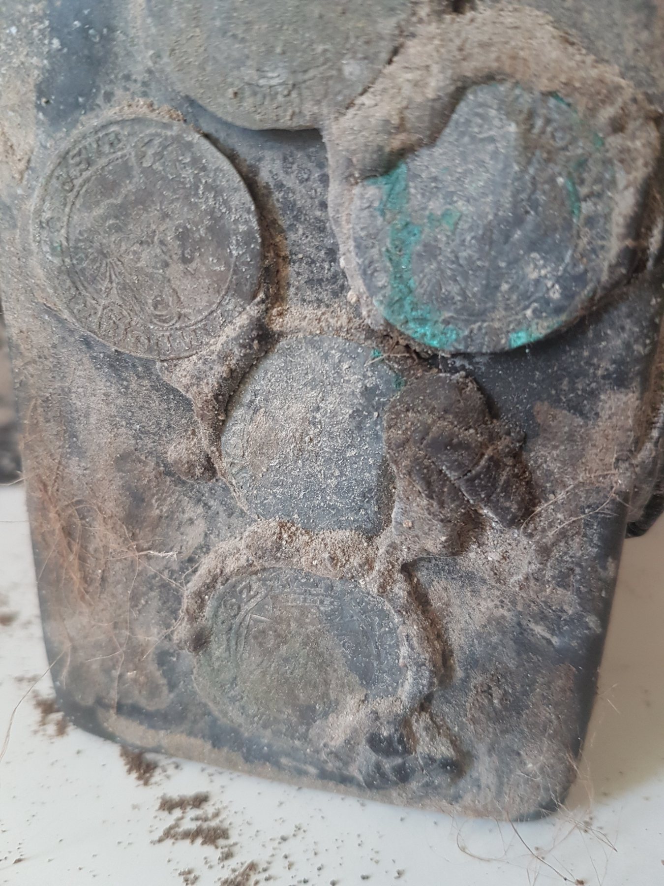 The coin, reverse