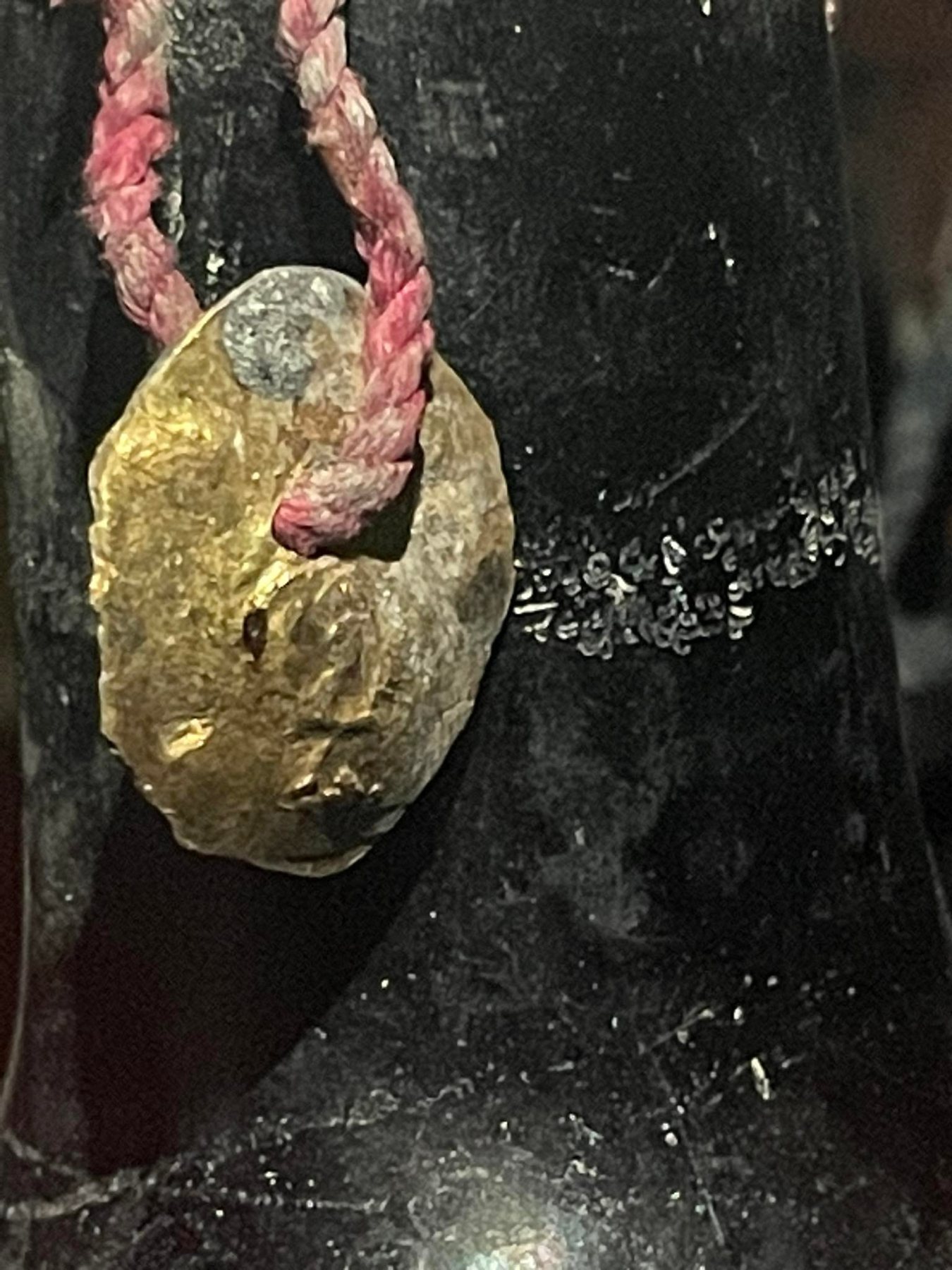 The impression on the seal