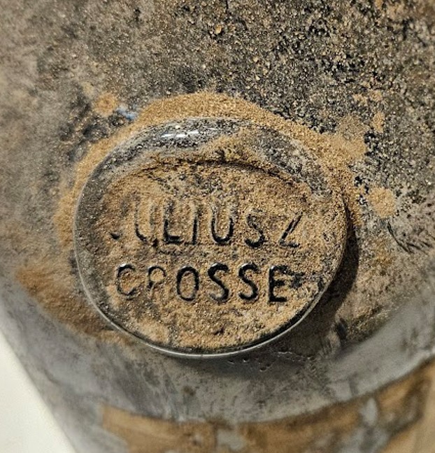 Applied glass seal lettered JULIUSZ GROSSE