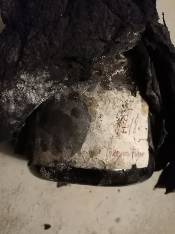 The handwritten label reading 1718 and Tokayer Fukier