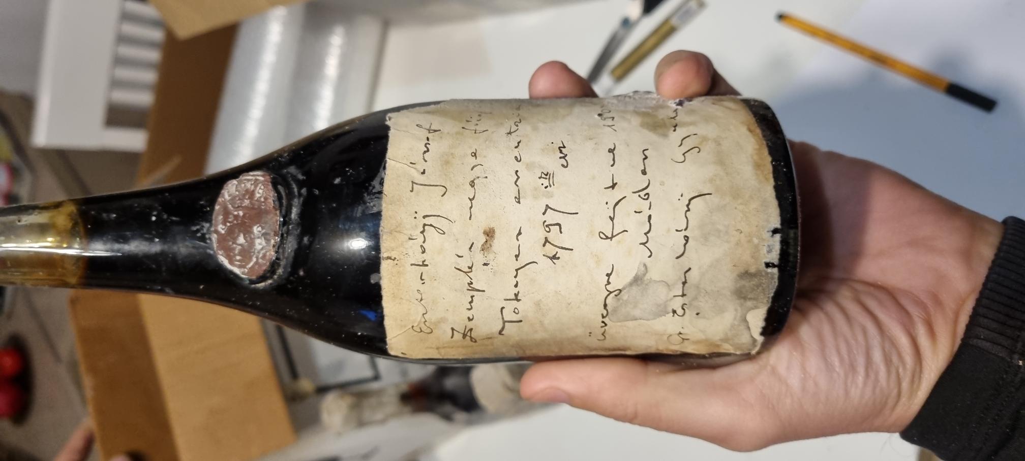 The 1797 Esterházy essence: handwritten Hungarian label and the wax seal over the glass seal