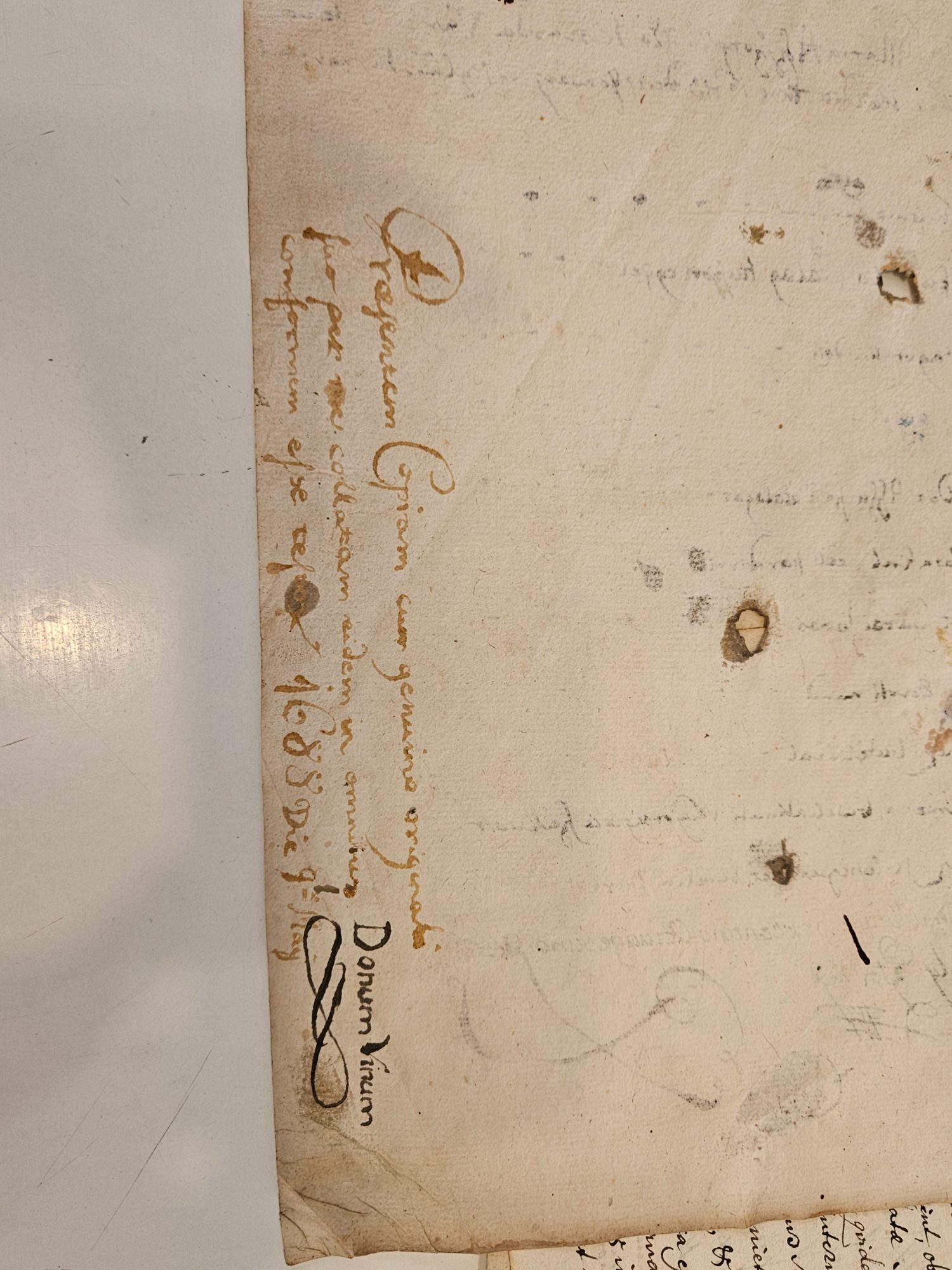 The verso: the 1688 attestation clause in a Latin hand, with the docket Donum Vinum