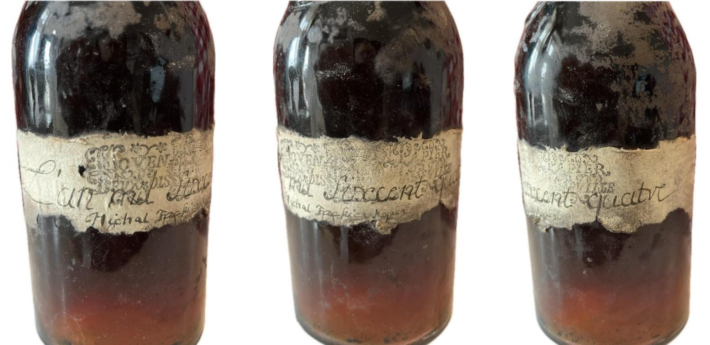 The label photographed from three angles, the inscription running across